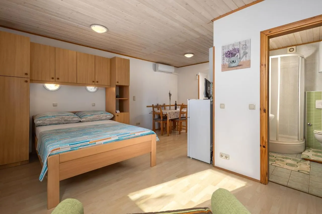 Apartment Apartmani Matic Moscenicka Draga