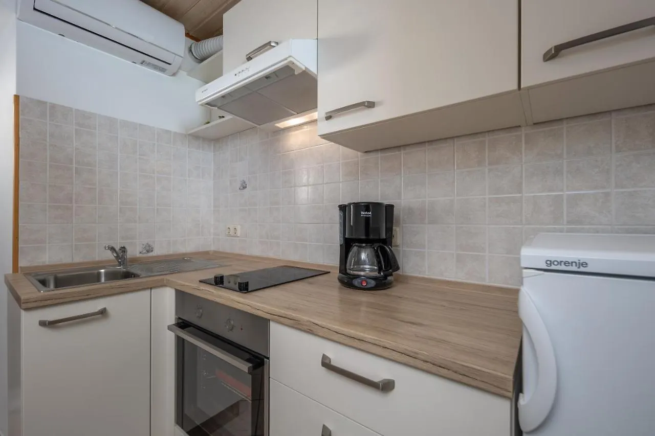 Apartment Apartmani Matic Moscenicka Draga Croatia